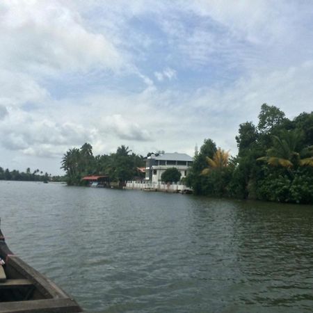 Captains Cabin Backwater Resort Alappuzha Exterior foto