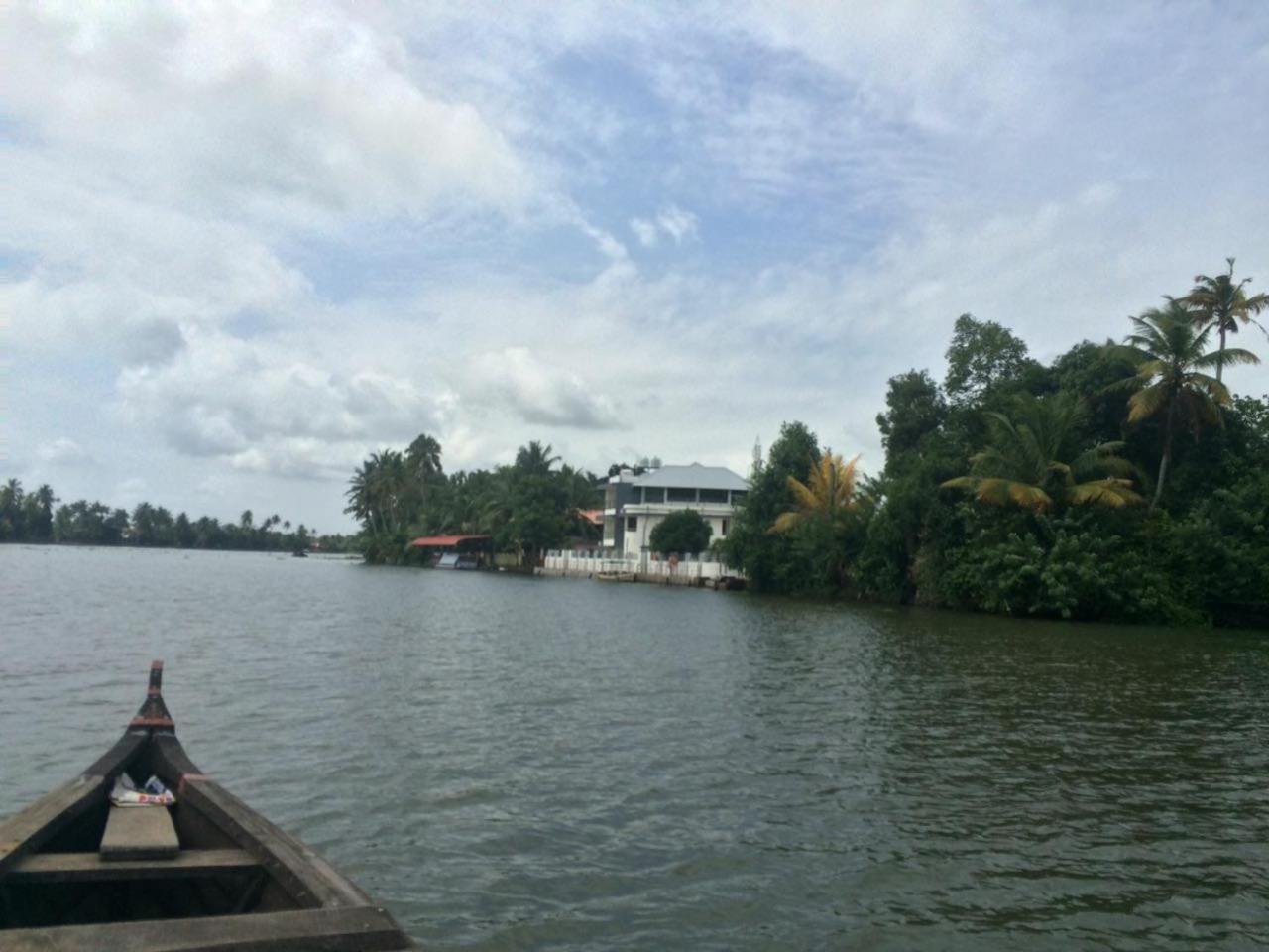 Captains Cabin Backwater Resort Alappuzha Exterior foto